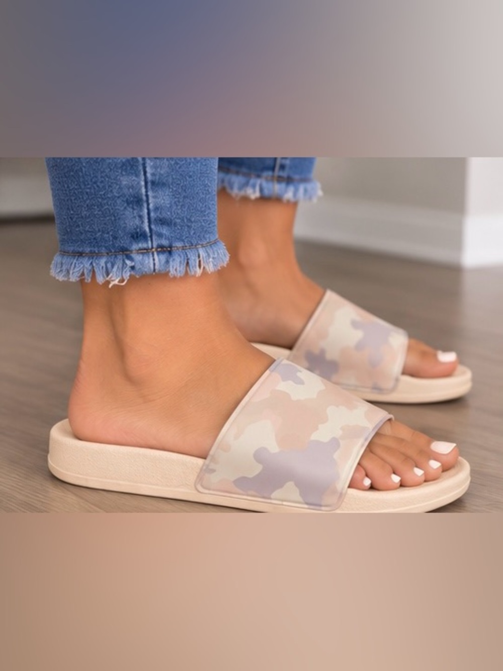Time and Tru Neutral Pink Camo Slide Sandals